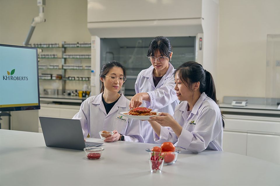 Team evaluating chilli crab